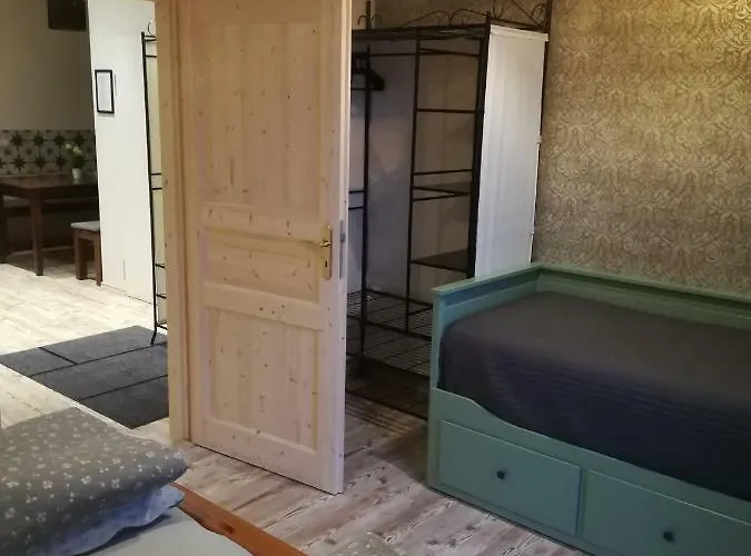 Fuer Max. 10 Personen In Zentrum Sued Lipsia