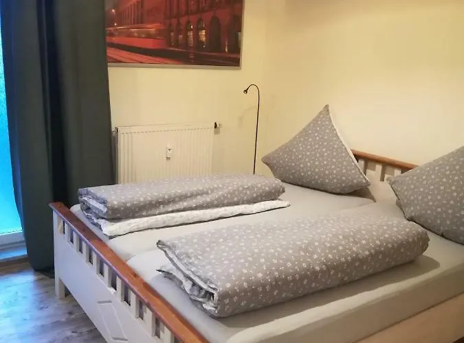 Appartement Fuer Max. 10 Personen In Zentrum Sued Leipzig